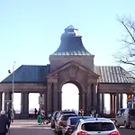 8 Pietro Ul Wielkopolska *